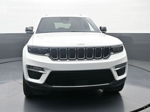 Used 2024 Jeep Grand Cherokee Limited AWD/4WD image 2