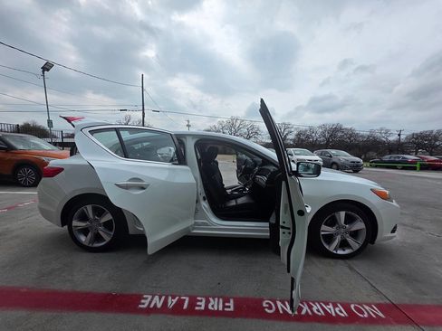 Used 2013 Acura ILX w/ Premium Package image 33