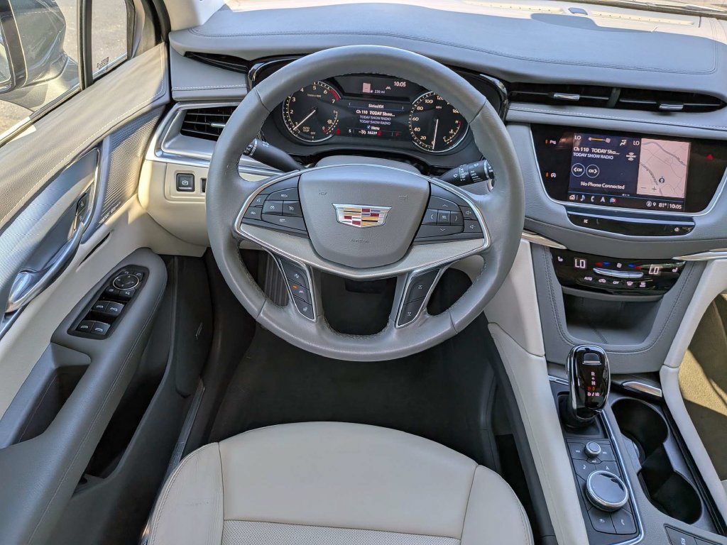 Certified 2023 Cadillac XT5 Premium Luxury FWD image 16