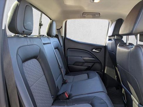 Used 2022 Chevrolet Colorado Z71 w/ Z71 Midnight Edition image 16