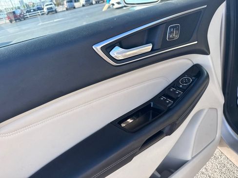 Used 2017 Ford Edge Titanium w/ Equipment Group 301A FWD image 14