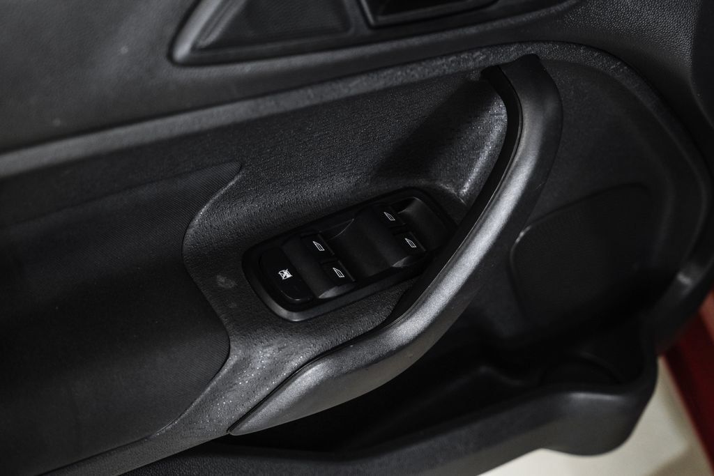 Used 2017 Ford Fiesta SE FWD image 42