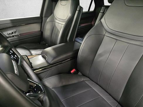 Certified 2025 Land Rover Range Rover Sport SE image 17