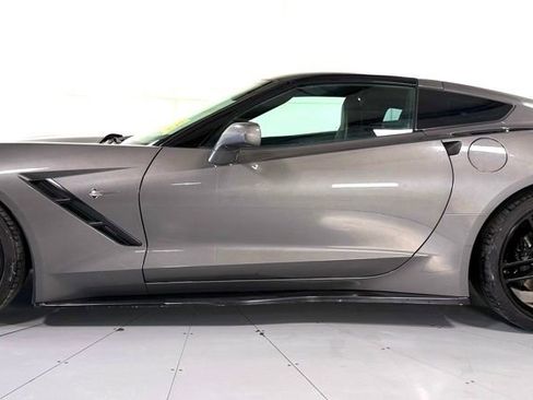 Used 2015 Chevrolet Corvette Stingray Coupe image 7