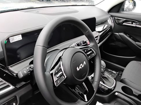 Used 2026 Kia Seltos S FWD image 8