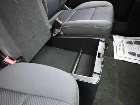 Used 2018 Chevrolet Silverado 1500 LT RWD image 34