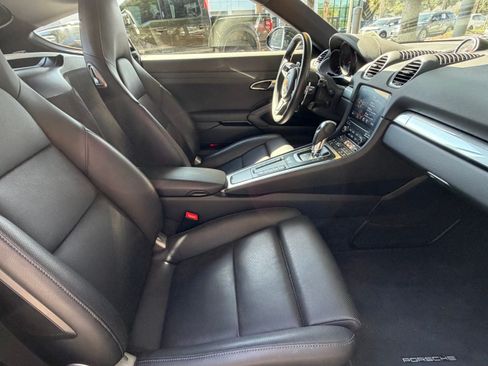 Certified 2019 Porsche 718 Cayman RWD image 36