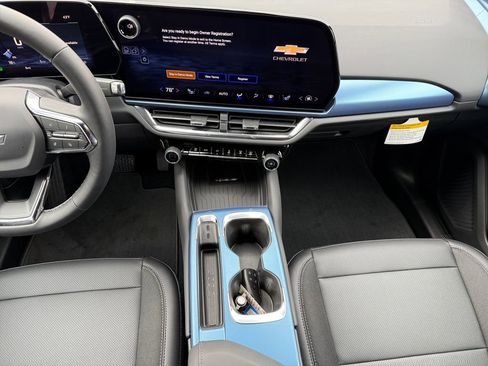 New 2026 Chevrolet Equinox EV LT image 11