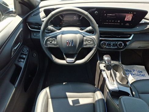 Certified 2024 Buick Envista Sport Touring w/ Convenience I Package FWD image 13