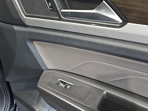 Used 2022 Volkswagen Atlas SE image 12