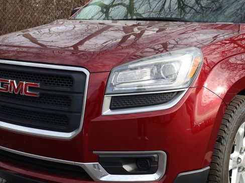 Used 2016 GMC Acadia SLE image 3