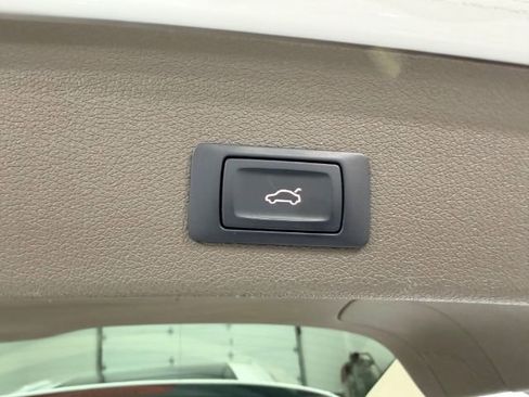 Used 2015 Audi Q5 2.0T Premium Plus w/ Technology Package image 29