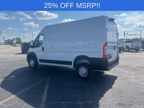 New 2026 RAM ProMaster 1500 w/ Cold Weather Group image 8