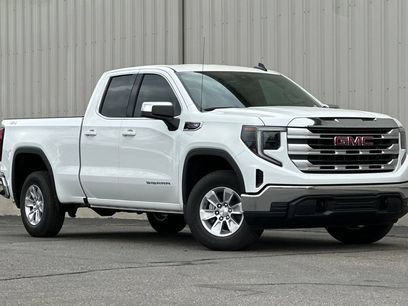 New 2026 GMC Sierra 1500 SLE w/ Preferred Package