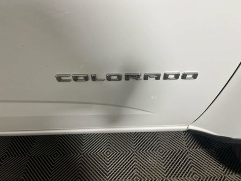 Used 2022 Chevrolet Colorado LT w/ Fleet Safety Package image 11