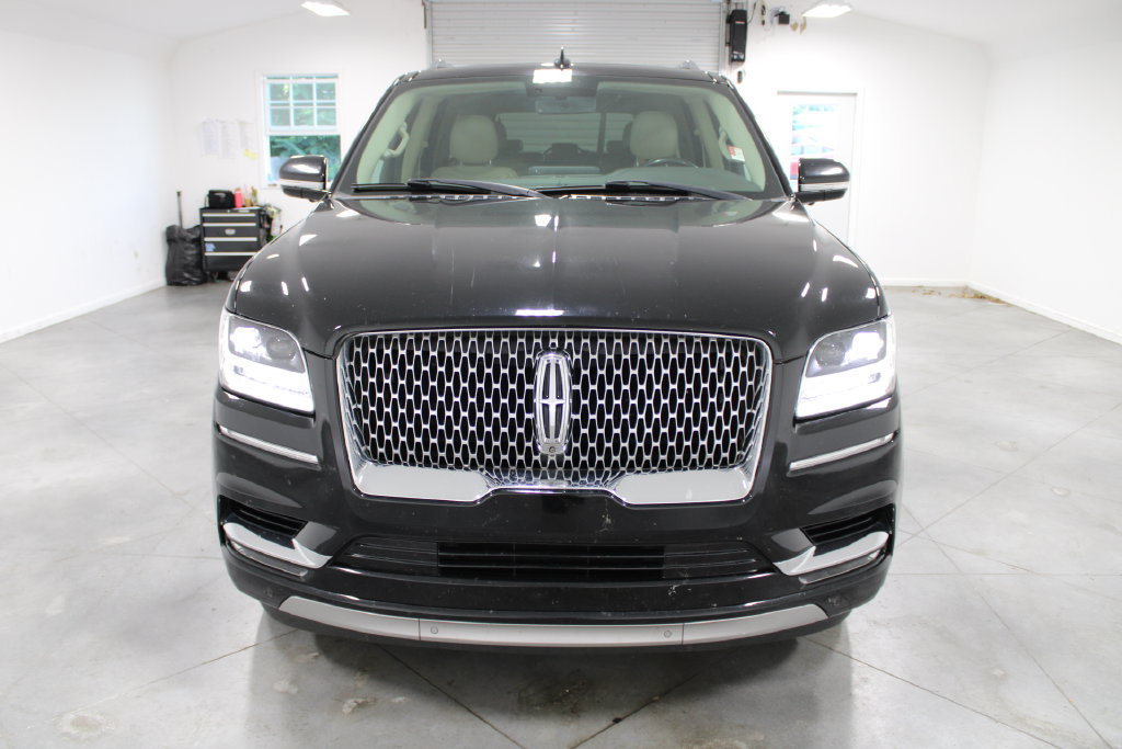 Used 2018 Lincoln Navigator Select RWD image 3