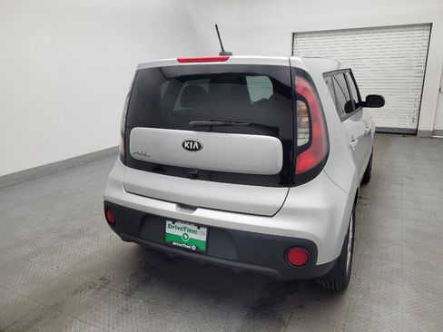 Used 2017 Kia Soul w/ Convenience Package image 7