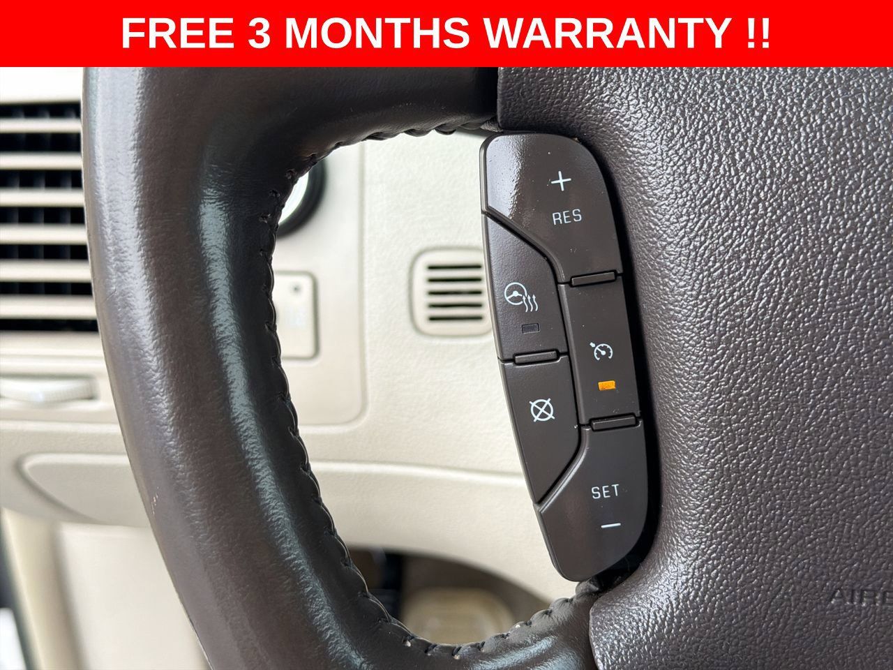 Used 2010 Cadillac DTS Premium w/ Driver Awareness Package FWD image 39