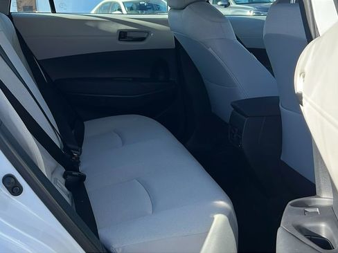 Used 2024 Toyota Corolla Cross L image 15