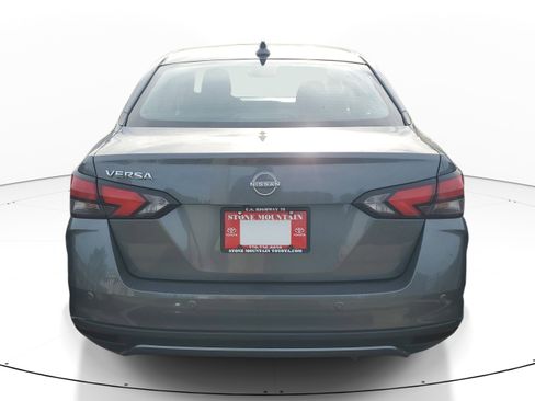 Used 2025 Nissan Versa SV image 8