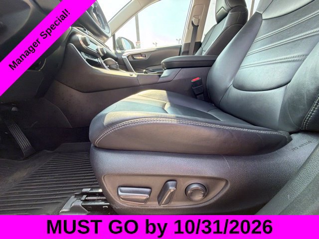 Used 2022 Toyota RAV4 XLE Premium FWD image 43