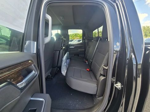 New 2026 GMC Sierra 1500 SLE w/ Preferred Package AWD/4WD image 16