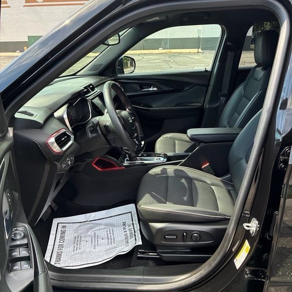 Used 2023 Chevrolet TrailBlazer RS w/ Convenience Package AWD/4WD image 5