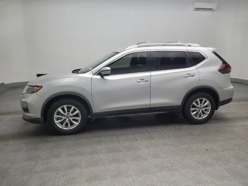 Used 2019 Nissan Rogue SV FWD image 2