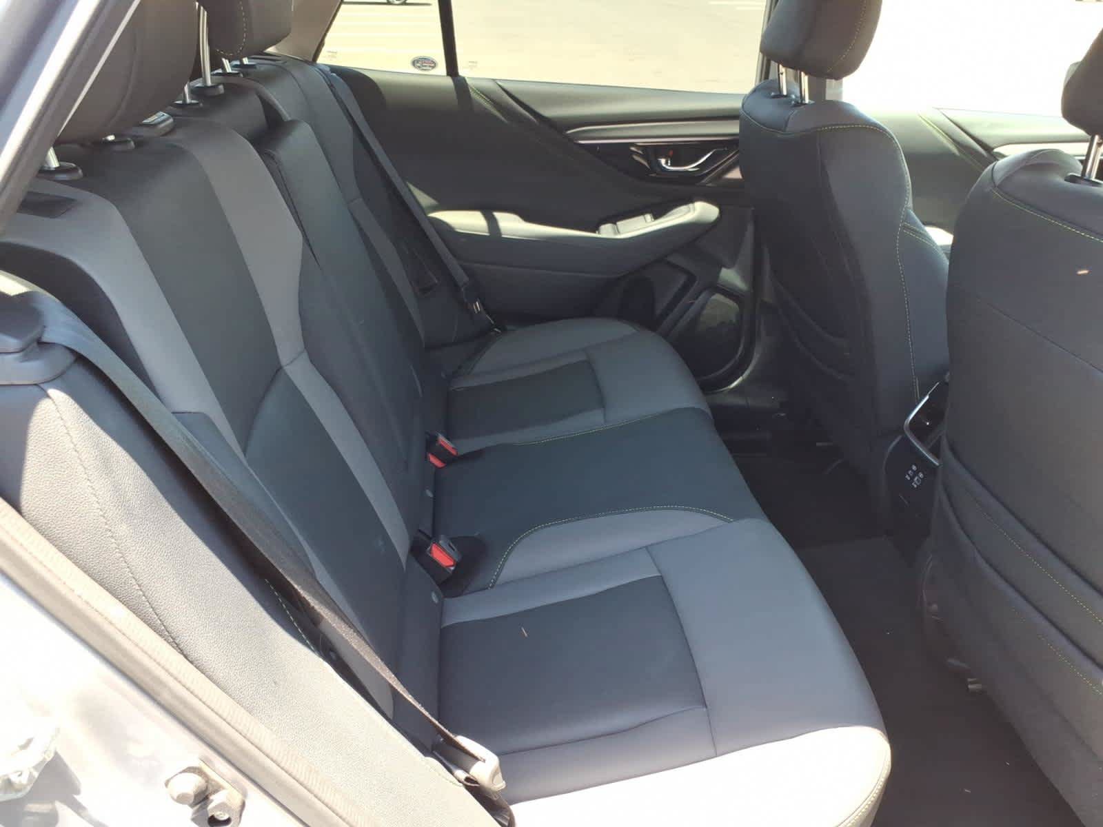 Used 2025 Subaru Outback Onyx Edition AWD/4WD image 22