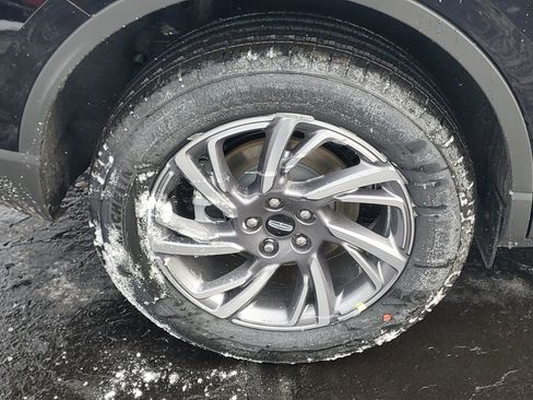 New 2026 Lincoln Corsair Premiere image 5