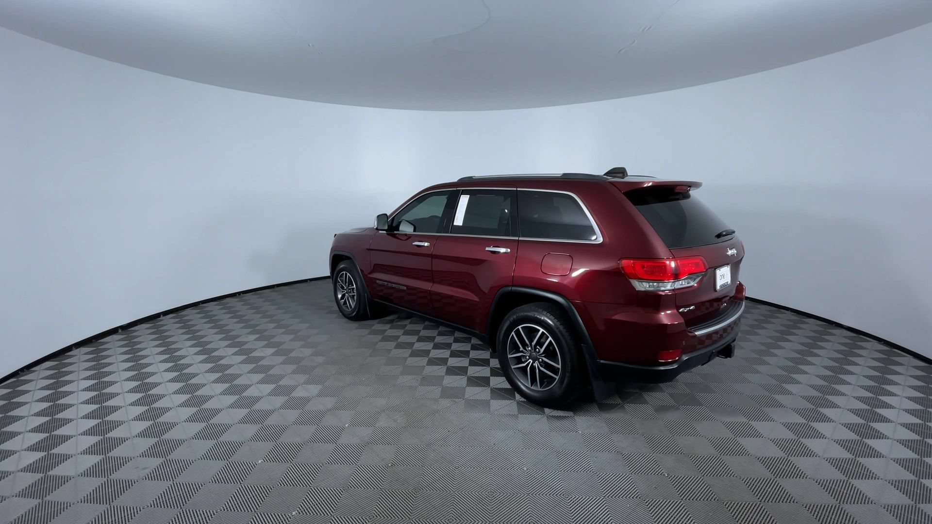 Used 2019 Jeep Grand Cherokee Limited w/ Trailer Tow Group IV AWD/4WD image 7