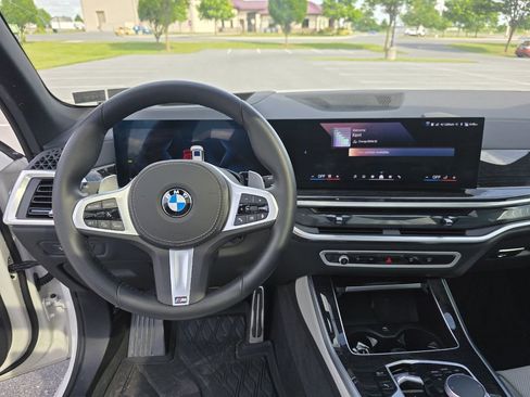 Used 2026 BMW X5 xDrive40i w/ M Sport Package AWD/4WD image 20