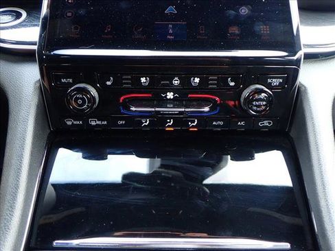 Used 2022 Jeep Grand Cherokee Trailhawk w/ Advanced Protech Group II image 20