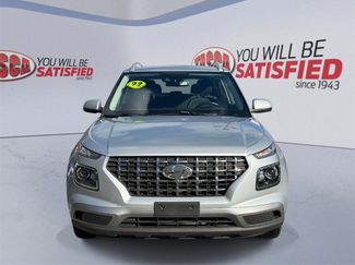 Used 2022 Hyundai Venue SEL w/ Cargo Package video 2