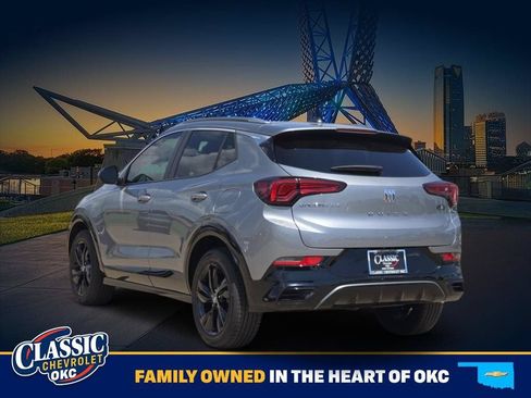 Used 2025 Buick Encore GX Sport Touring FWD image 5