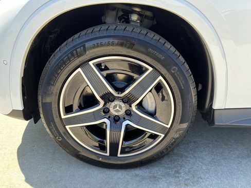 Certified 2025 Mercedes-Benz GLC 300 4MATIC image 13