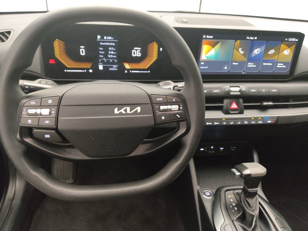 Used 2025 Kia K4 FWD image 22
