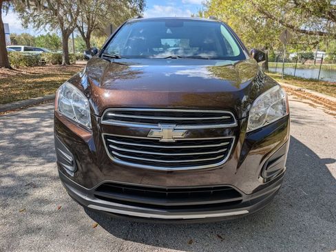 Used 2016 Chevrolet Trax LT image 2