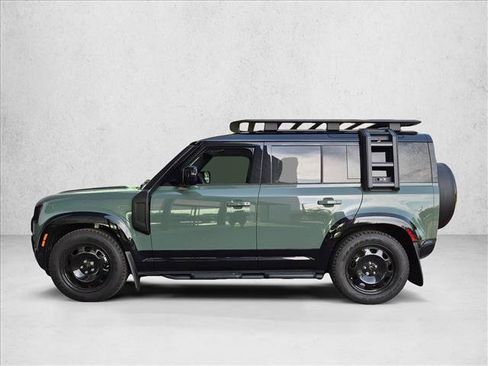 Used 2026 Land Rover Defender 110 Trophy Edition AWD/4WD image 8