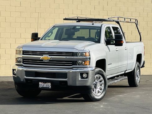 Used 2016 Chevrolet Silverado 3500 LT w/ LT Convenience Package RWD image 4