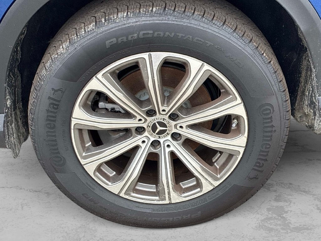 Used 2025 Mercedes-Benz GLC 300 4MATIC image 19
