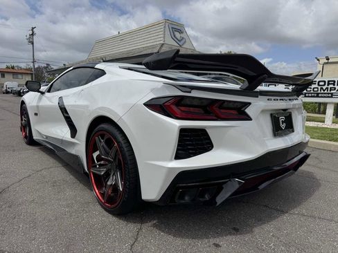 Used 2023 Chevrolet Corvette Stingray Premium Cpe w/ Z51 Performance Package RWD image 4