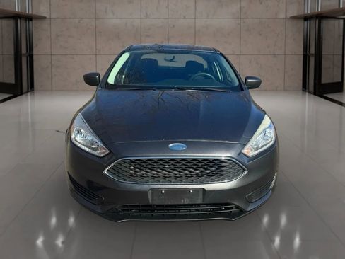 Used 2018 Ford Focus SE image 9