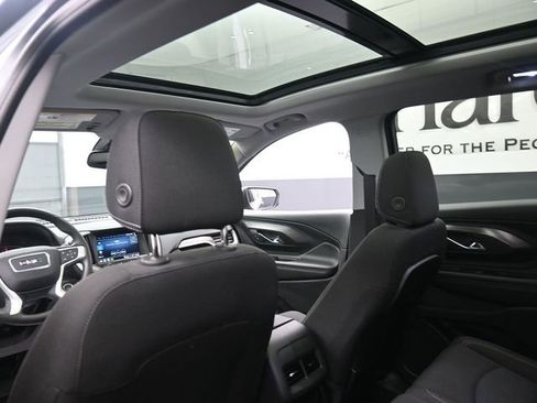 Used 2023 GMC Terrain SLE w/ Driver Convenience Package image 24