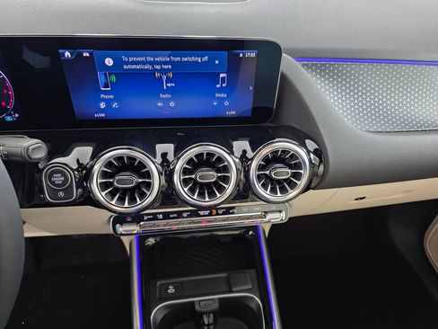New 2026 Mercedes-Benz GLA 250 4MATIC image 12