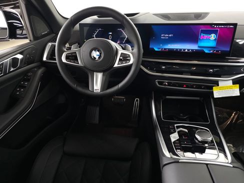 Used 2026 BMW X5 xDrive40i w/ M Sport Package AWD/4WD image 14