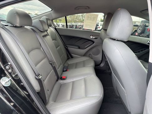 Used 2017 Kia Forte EX FWD image 15