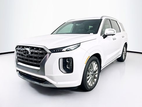 Used 2020 Hyundai Palisade Limited FWD image 3