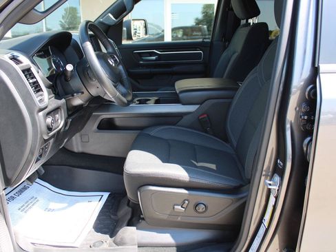 Used 2022 RAM 1500 Big Horn AWD/4WD image 13