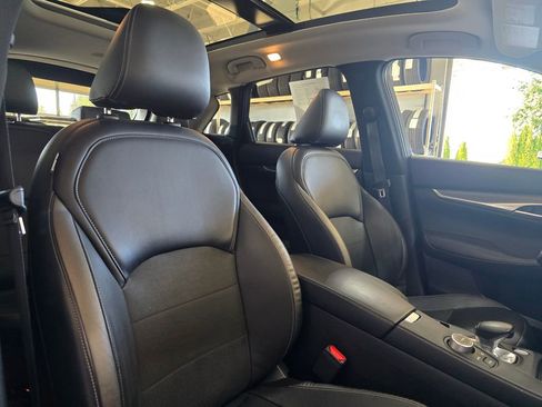 Used 2022 INFINITI QX50 Luxe image 30